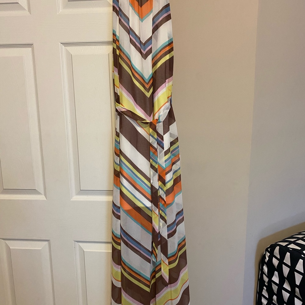 Beautiful and versatile maxi dress.